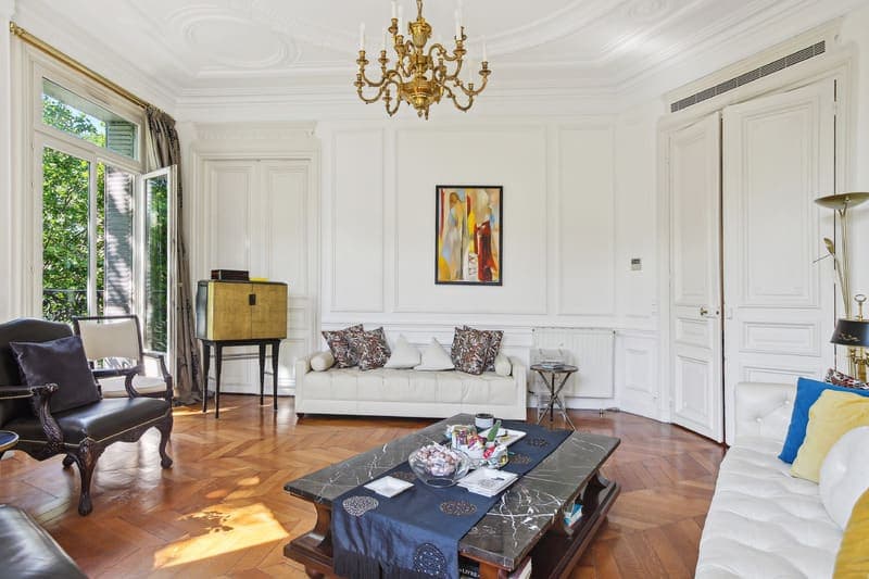 Appartement Place de l'Alma - Image 2