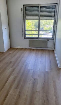 Paris 17ᵉ – Porte Maillot | 2 pièces rénové avec services premium - Image 2