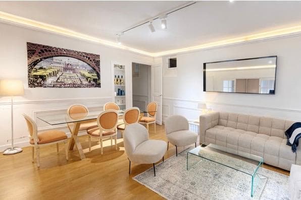 Propriété similaire Faubourg Saint Honoré - Appartement meublé 3 chambres