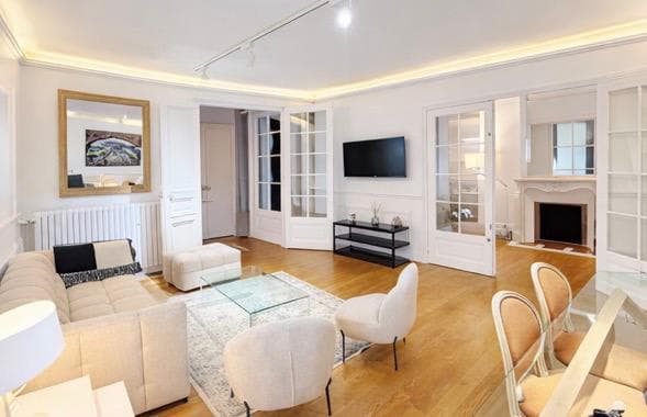 Faubourg Saint Honoré - Appartement meublé 3 chambres - Image 2