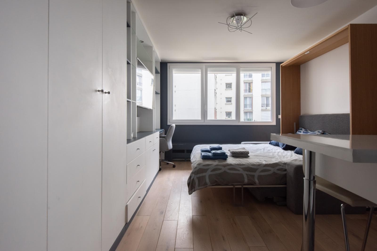 Studio canal Saint Martin refait à neuf - Image 3