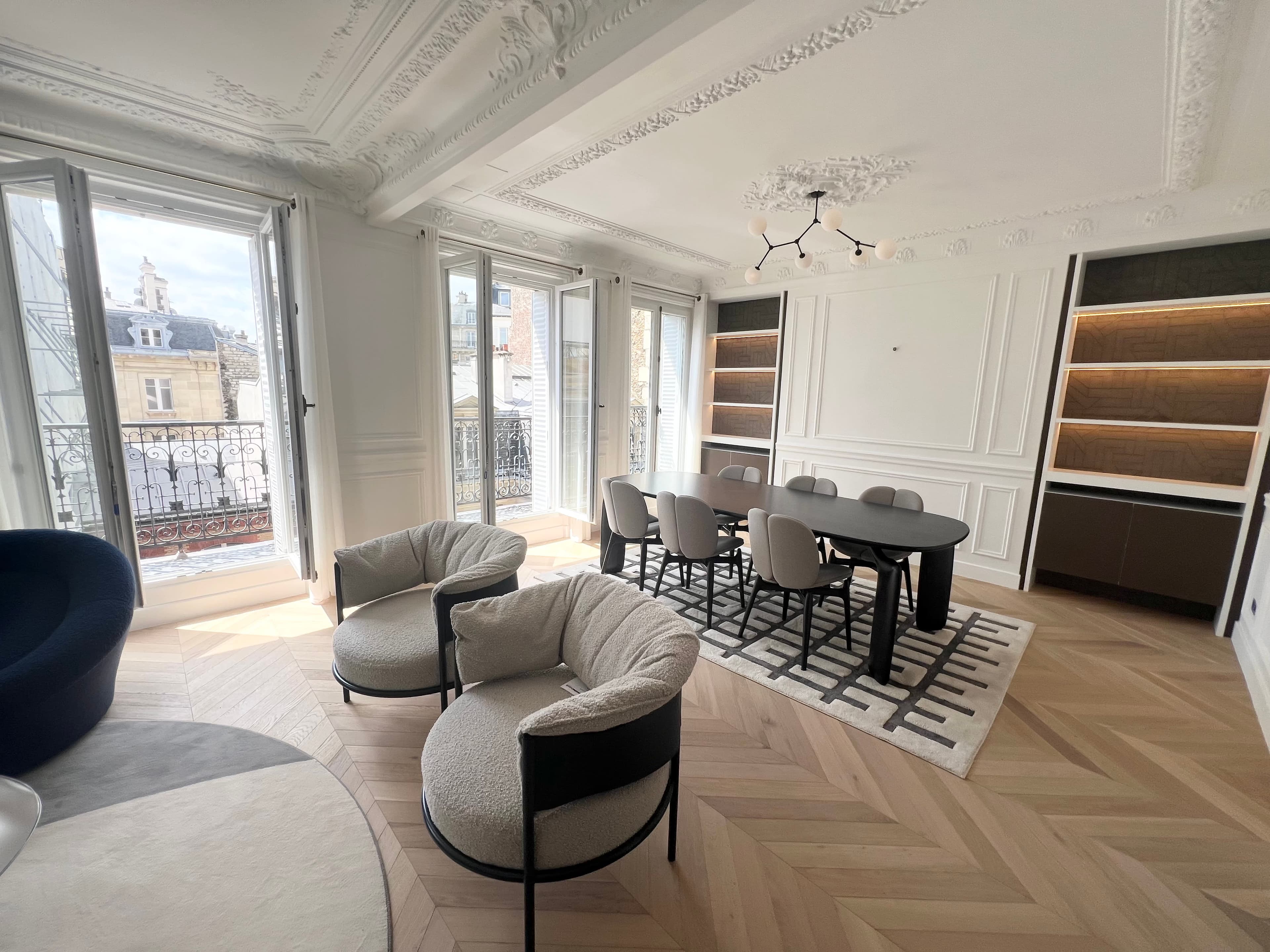 Alma Marceau - Appartement meuble refait à neuf 3 chambres vue Tour Eiffel - Image 2