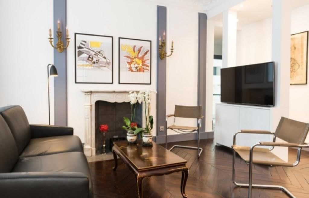 Saint Philippe du Roule - Appartement meublé 2 chambres - Image 2