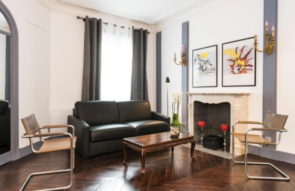 Propriété similaire Saint Philippe du Roule - Appartement meublé 2 chambres