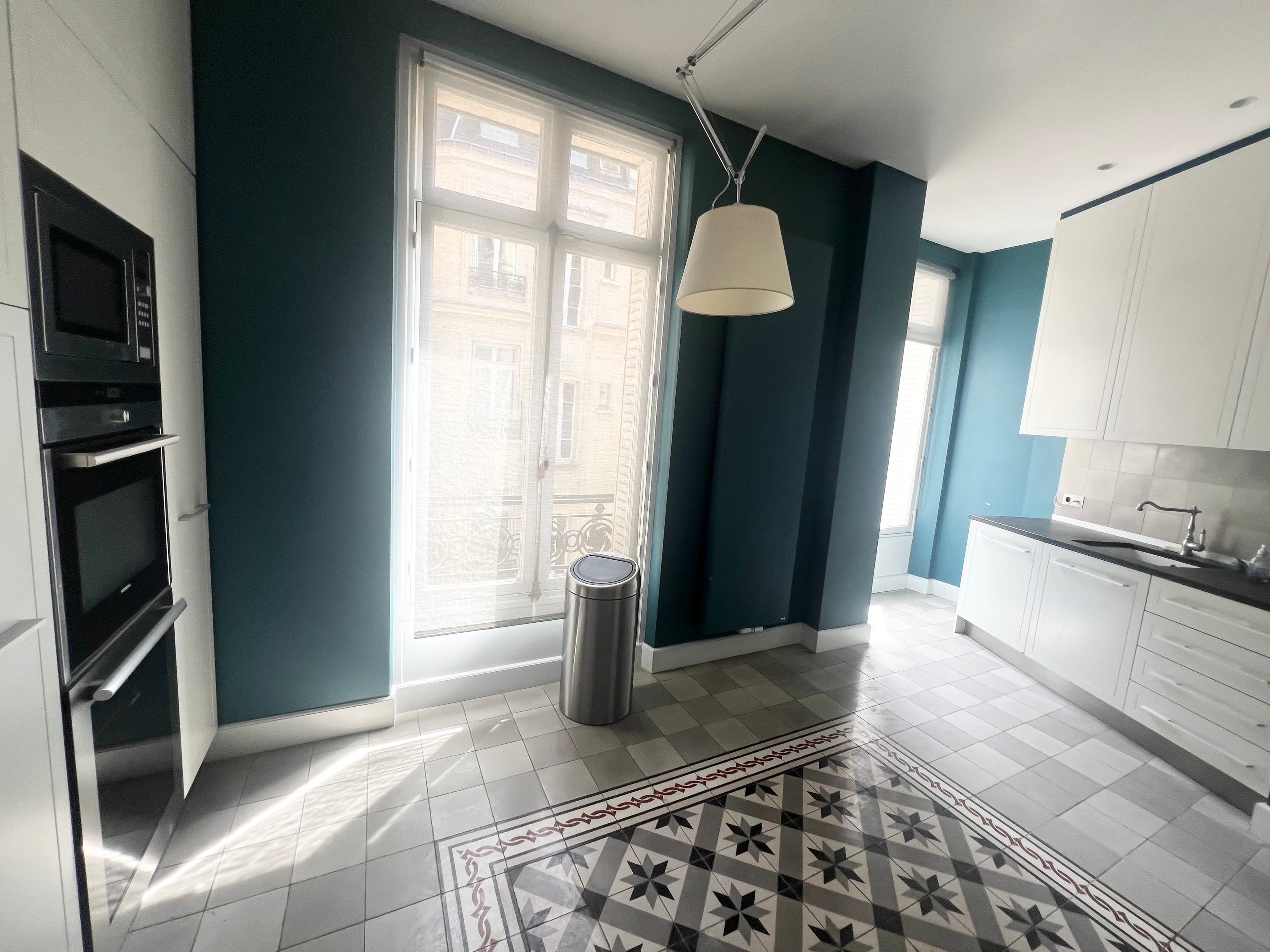 Raymond Poincaré - Appartement meublé de réception avec charme de l'ancien - Image 12