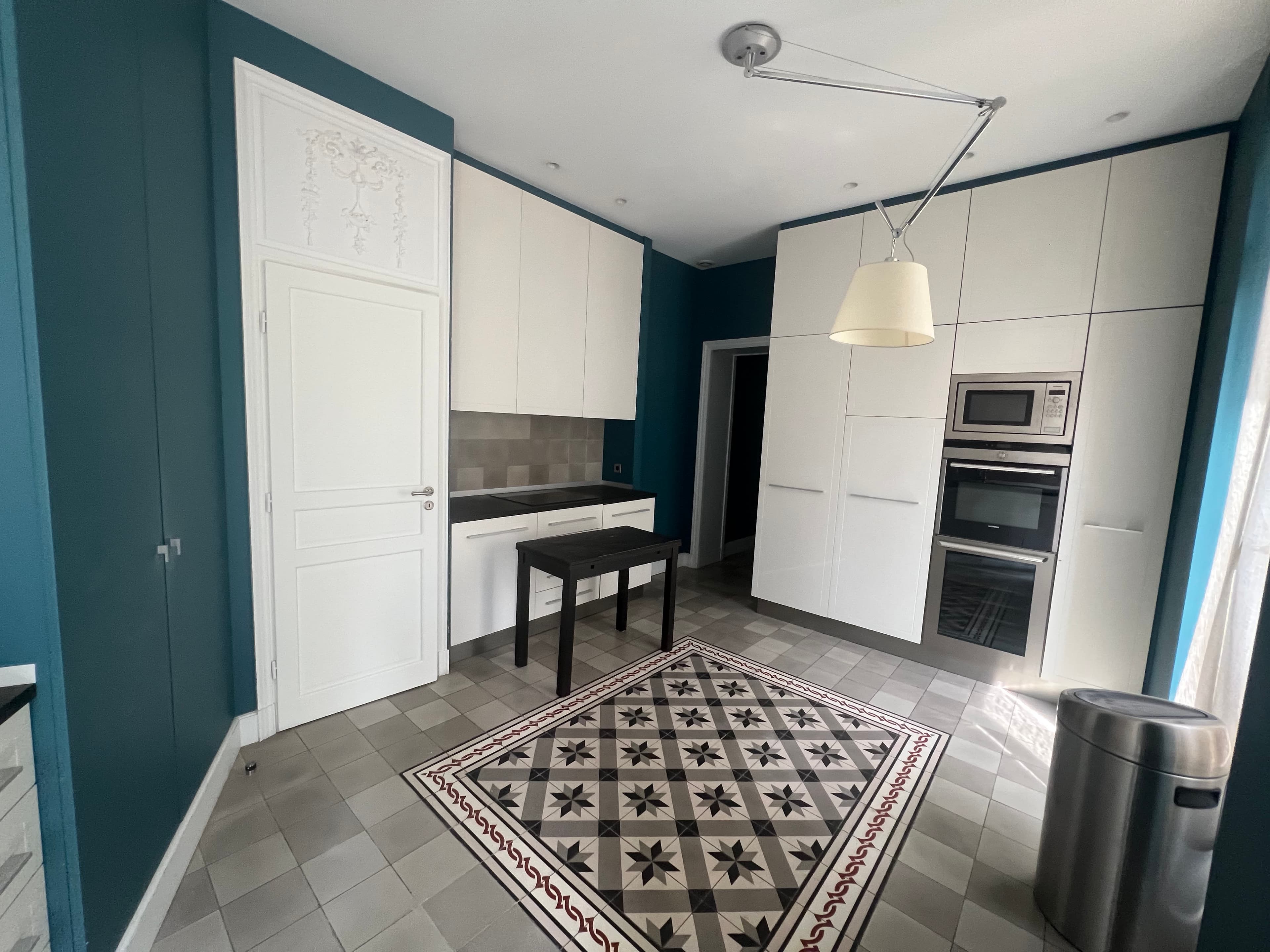 Raymond Poincaré - Appartement meublé de réception avec charme de l'ancien - Image 11
