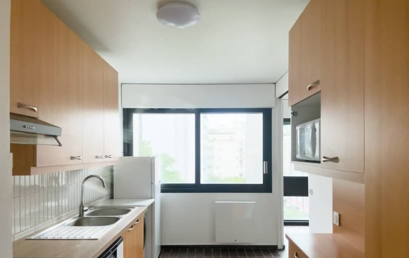Paris 17E - Superbe appartement rénové avec vue dégagée à proximité de la Porte de Champerret - Image 4