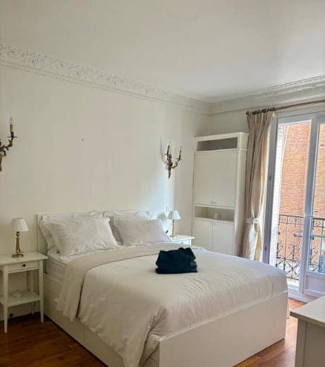 Paris 16E – Secteur Auteuil / Métro Jasmin - Élégant appartement meublé de 74 m² - Image 5