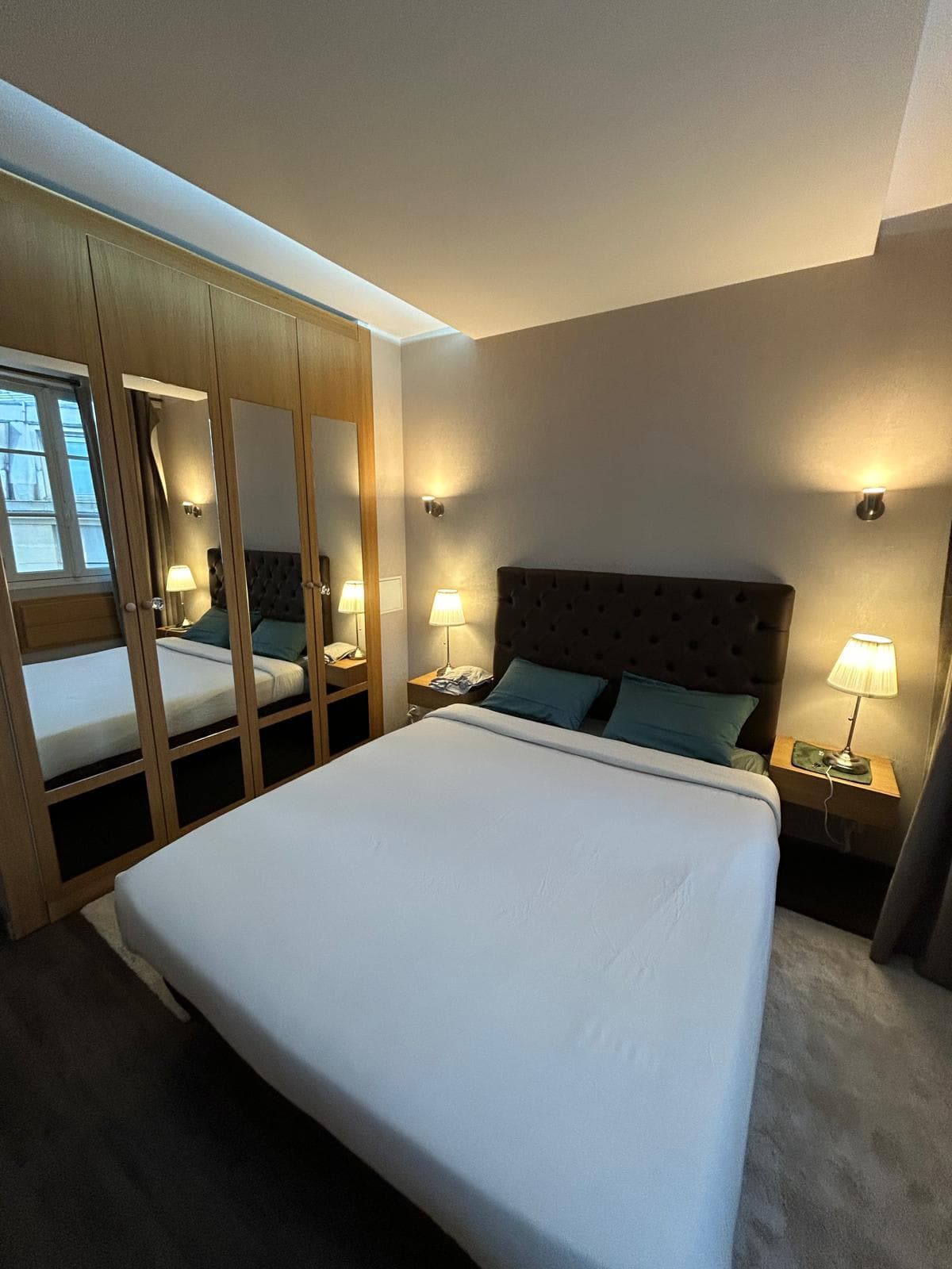 Champs-Elysées - Moderne appartement meublé - Image 5