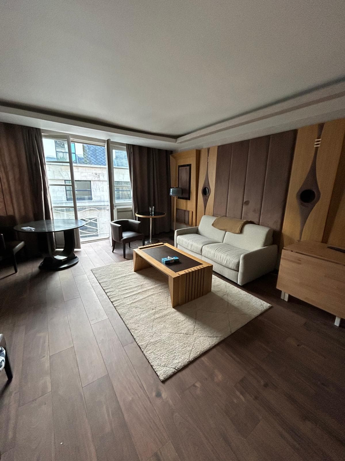 Propriété similaire Champs-Elysées - Moderne appartement meublé