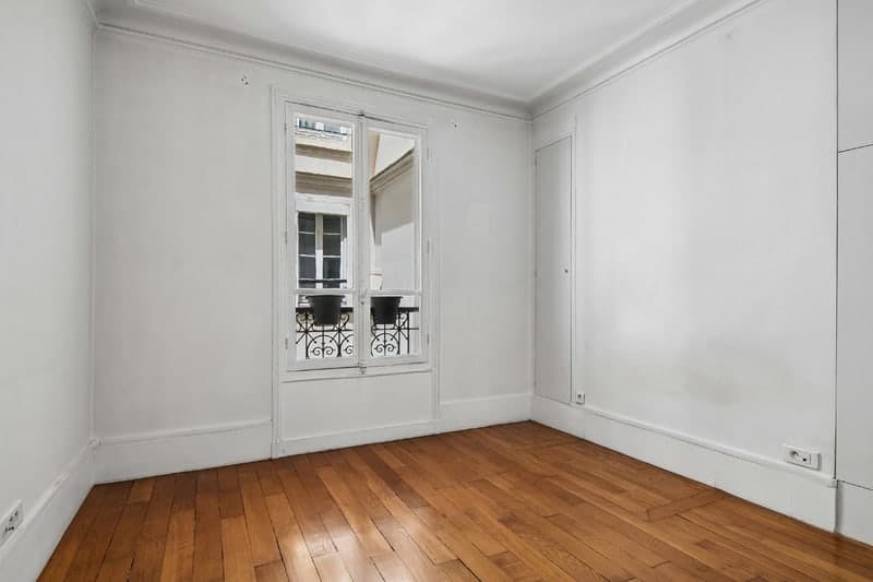 3 PIECES RUE DE PASSY - Image 3