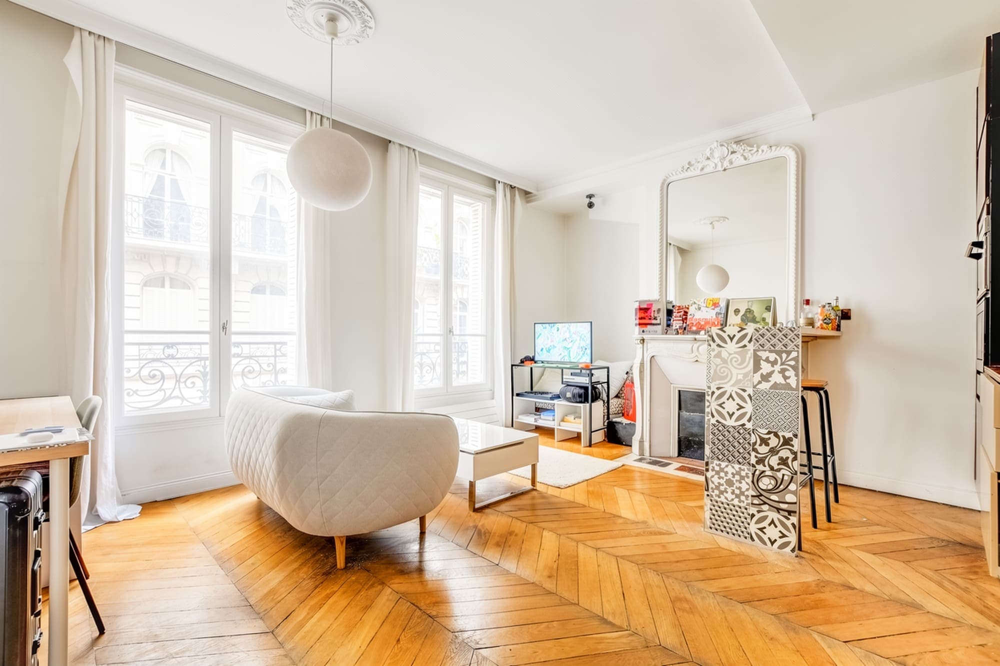 Rue Spontini - Appartement 2 pièces rénové de 34m² - Image 1