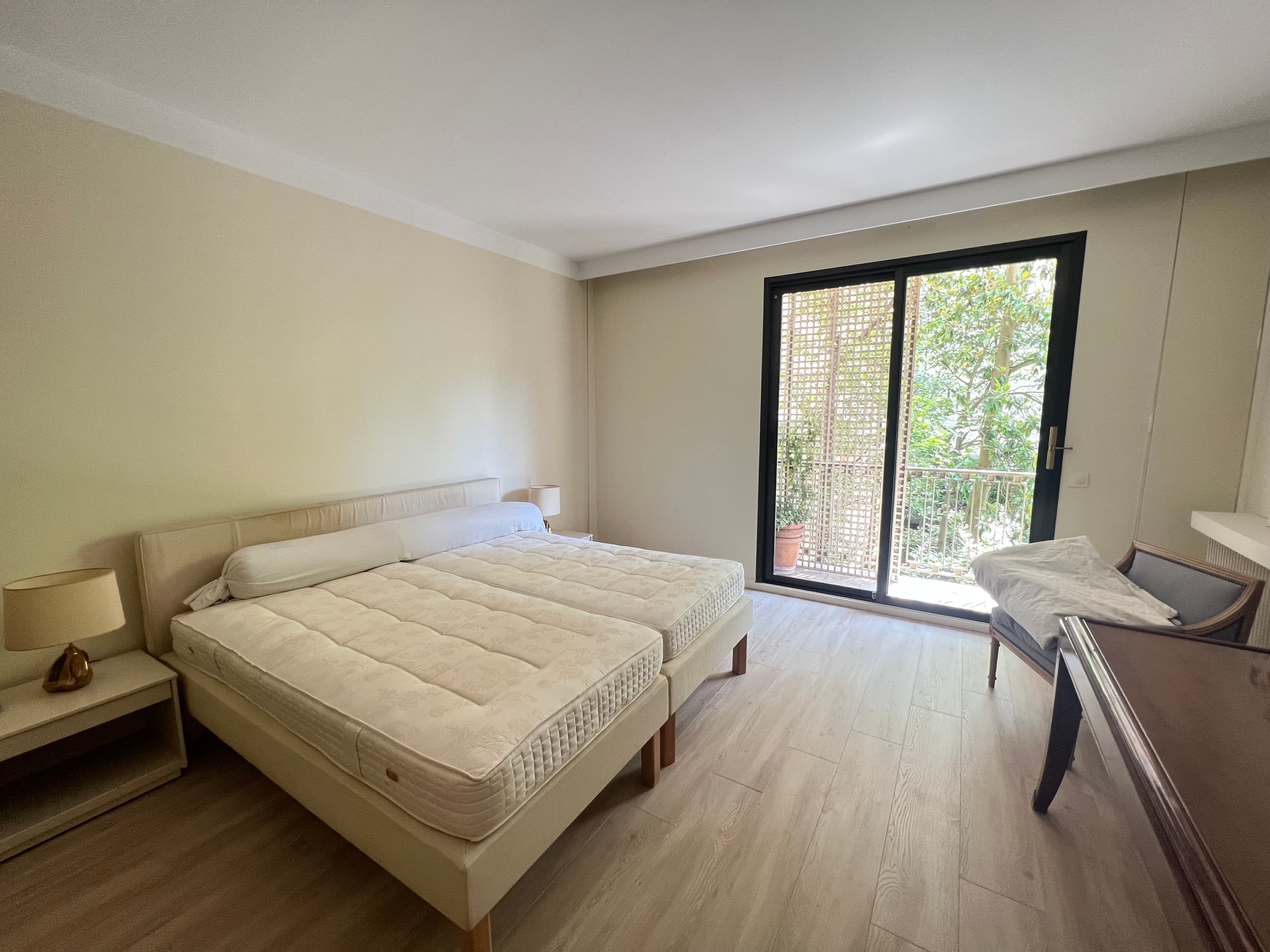 Place Victor Hugo - Appartement de 142m² avec 2 chambres - Image 9