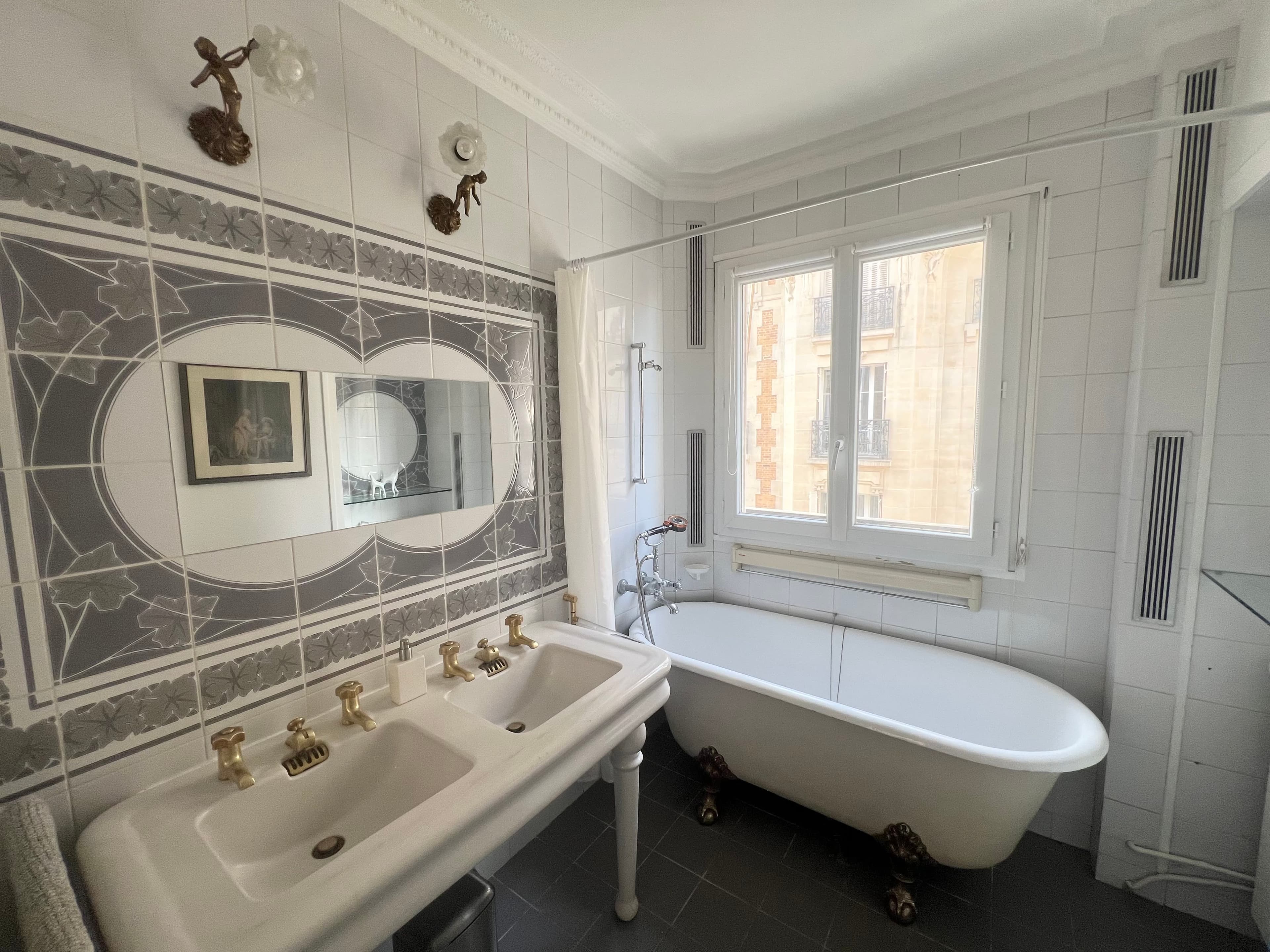 Paris 16E – Secteur Auteuil / Métro Jasmin - Élégant appartement meublé de 74 m² - Image 9