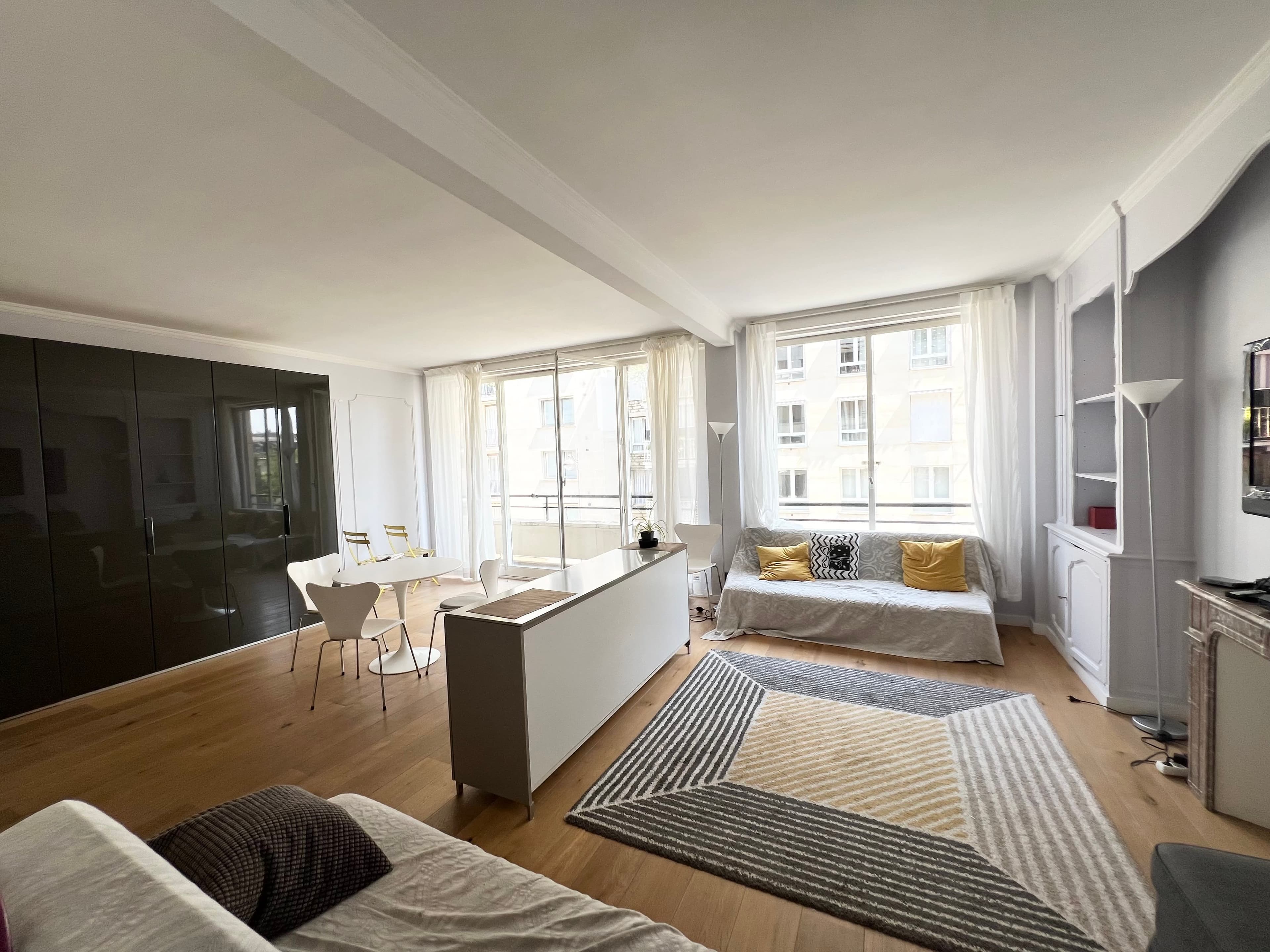 Place Rodin – Appartement meublé de 94 m² - 2 chambres - Image 2