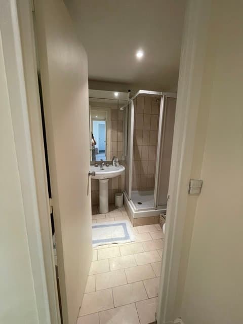 APPARTEMENT FAMILIAL PROCHE VICTOR-HUGO - Image 12