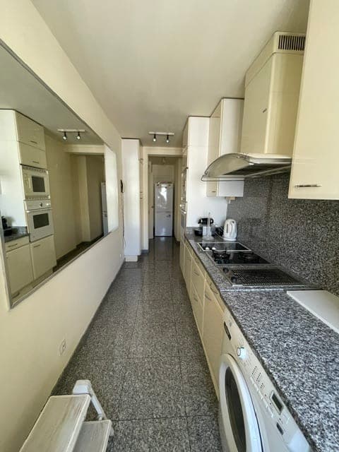 APPARTEMENT FAMILIAL PROCHE VICTOR-HUGO - Image 5