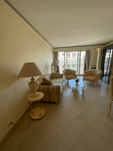 APPARTEMENT FAMILIAL PROCHE VICTOR-HUGO - Image 2