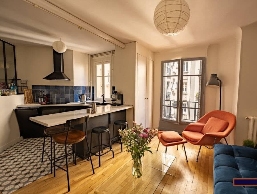 Paris 18ᵉ – Charmant T2 meublé de 50 m²_Rénové par architecte - Image 4