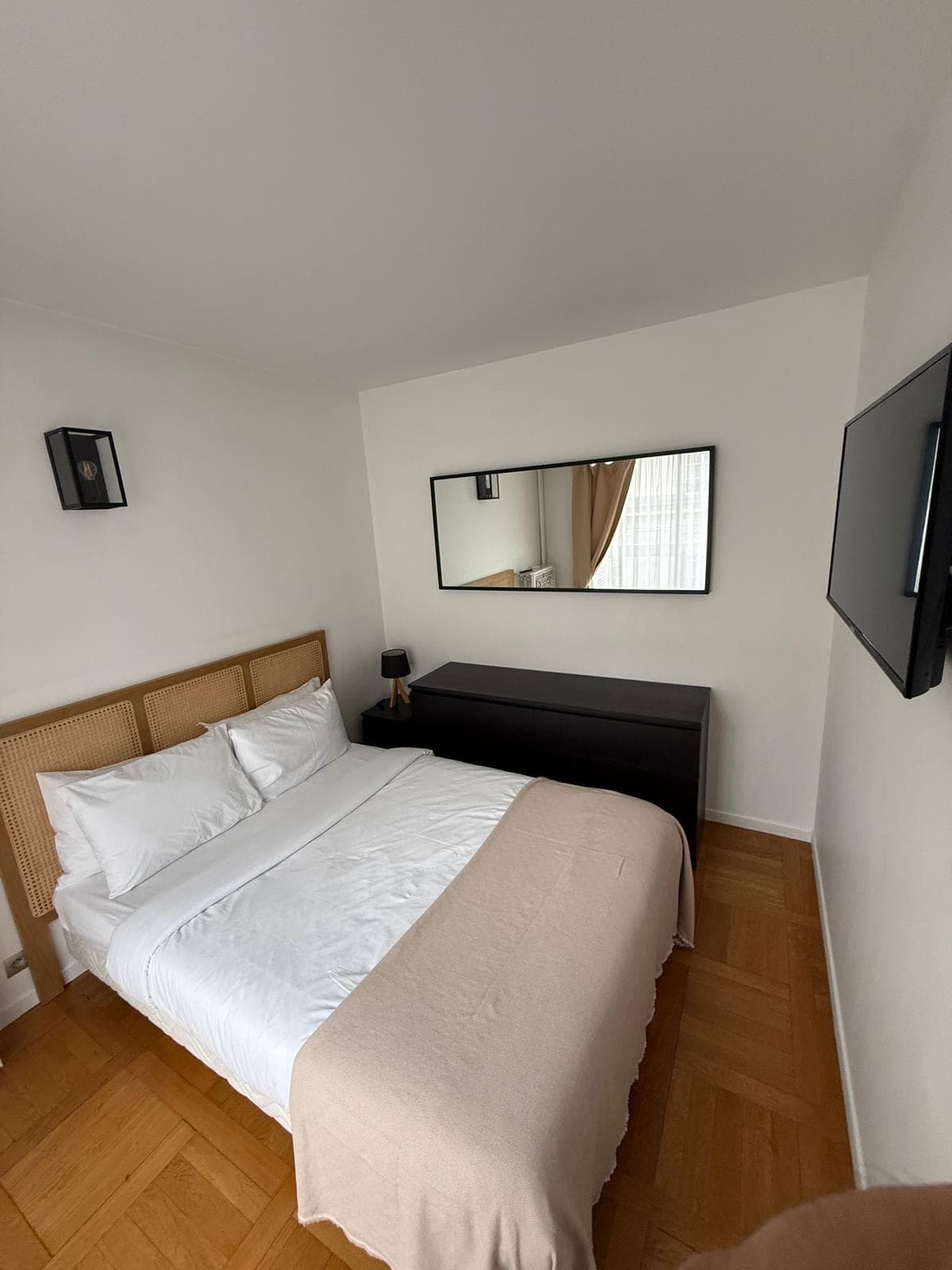 APPARTEMENT MEUBLE AVEC TERRASSE - Image 3