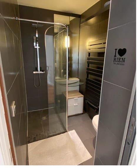 54 m² lumineux dans un bel immeuble haussmannien du 16ᵉ - Image 2