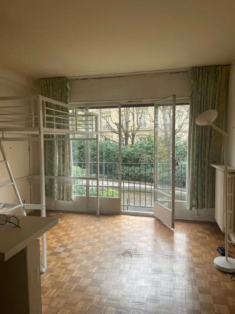 STUDIO FONCTIONNEL IDEALEMENT LOCALISE - Paris 16e