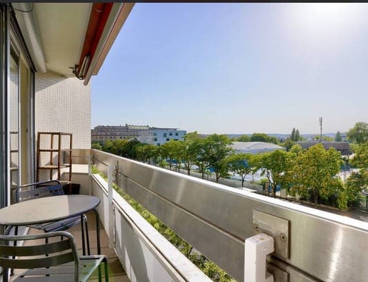 Charme, lumière & balcon avec vue dégagée - Image 11