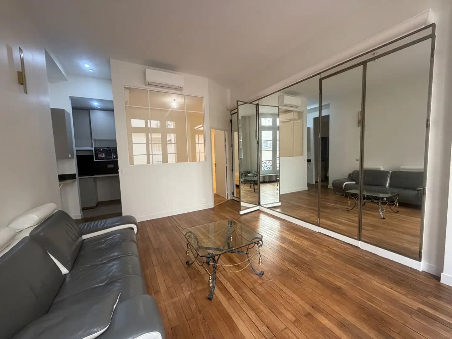 Boulevard Lannes - Appartement meublé refait à neuf en RDC - Image 2