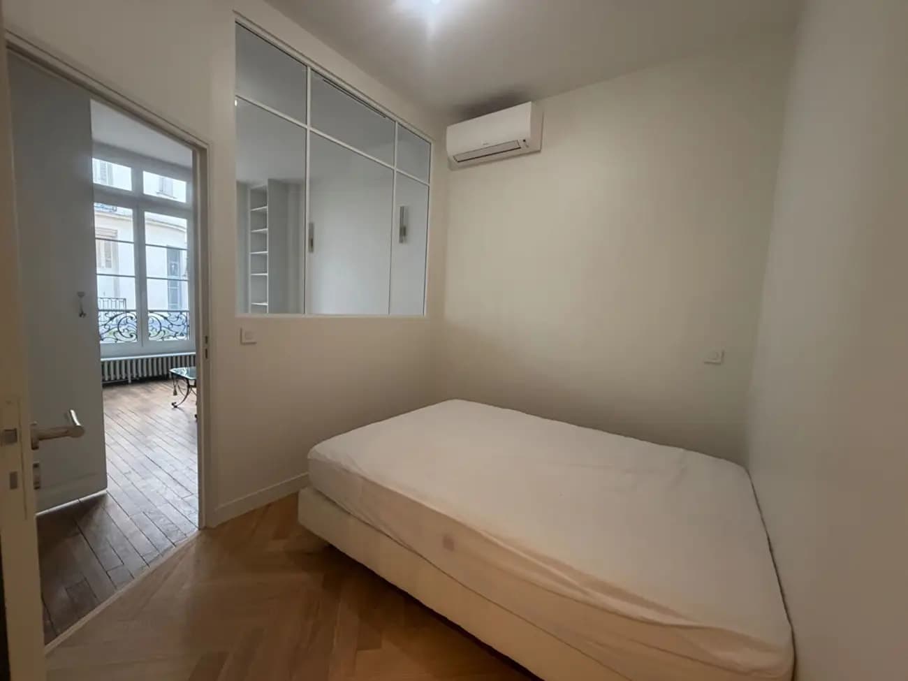 Boulevard Lannes - Appartement meublé refait à neuf en RDC - Image 5