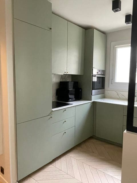 BEL APPARTEMENT MEUBLE IDEALEMENT SITUE - Image 6