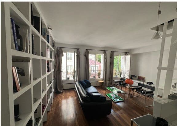 RARE À MONTMARTRE – 4 PIÈCES MEUBLÉ, 3 CHAMBRES & VUE SACRÉ-CŒUR - Image 1