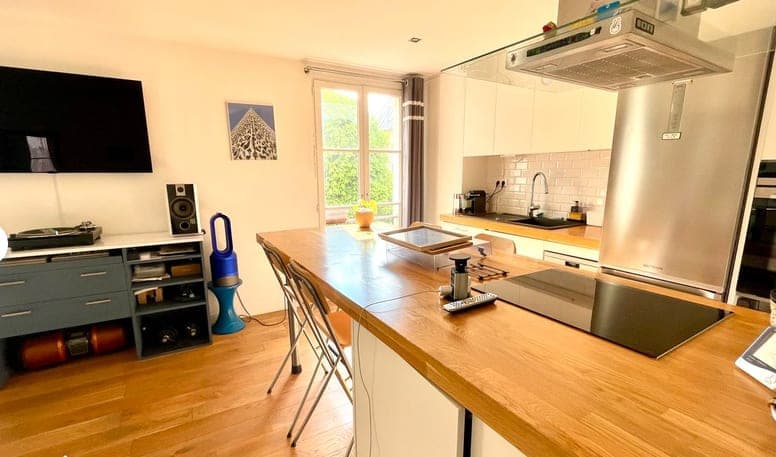 2 pièces meublé de 45 m², au calme - Image 4