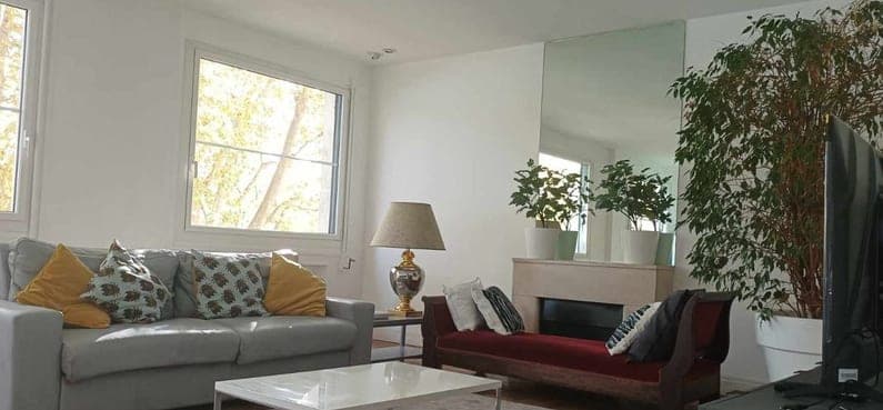 Propriété similaire Grand appartement meublé avec vue Seine et jardin
