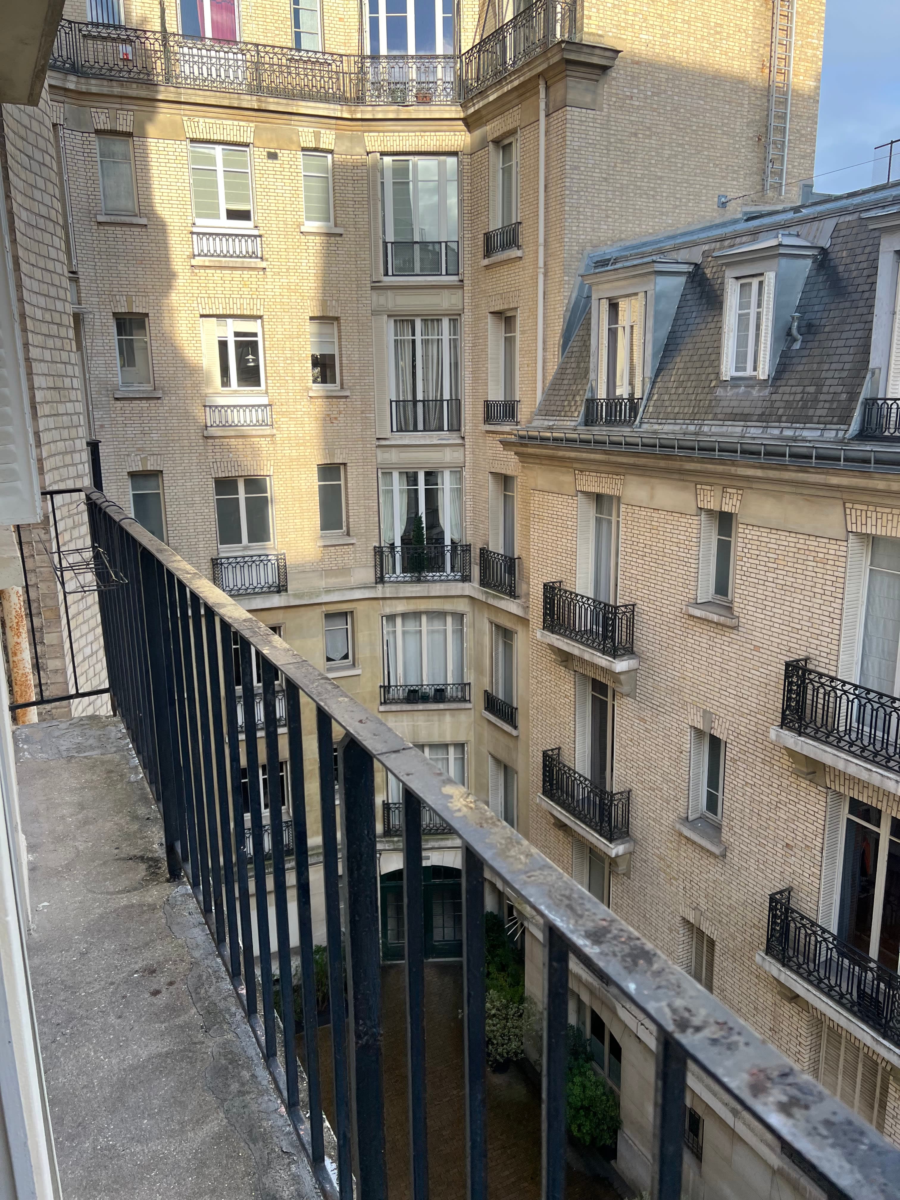 Passy - 2 pièces refait à neuf avec balcon - Image 10