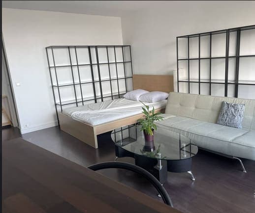 Studio meublé rénové de 41 m² avec vue dégagée – Paris 14e - Image 2