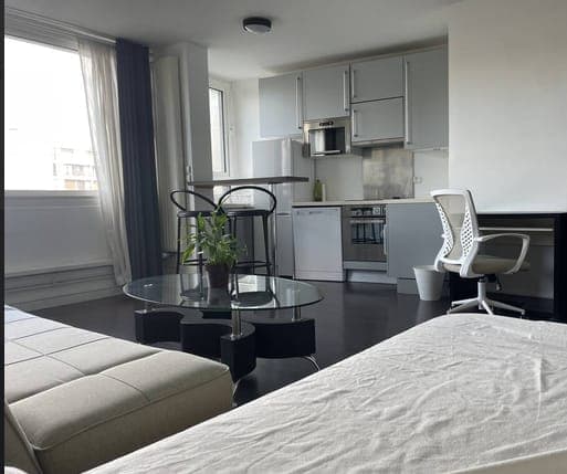 Studio meublé rénové de 41 m² avec vue dégagée – Paris 14e - Image 4