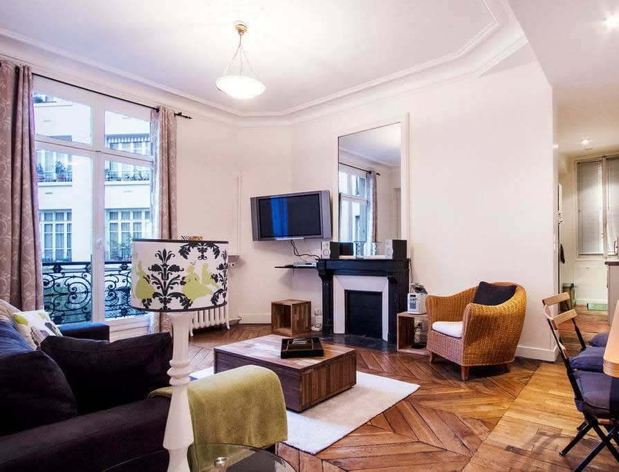 Appartement 2 pièces rue Maubeuge 75009 - Image 2