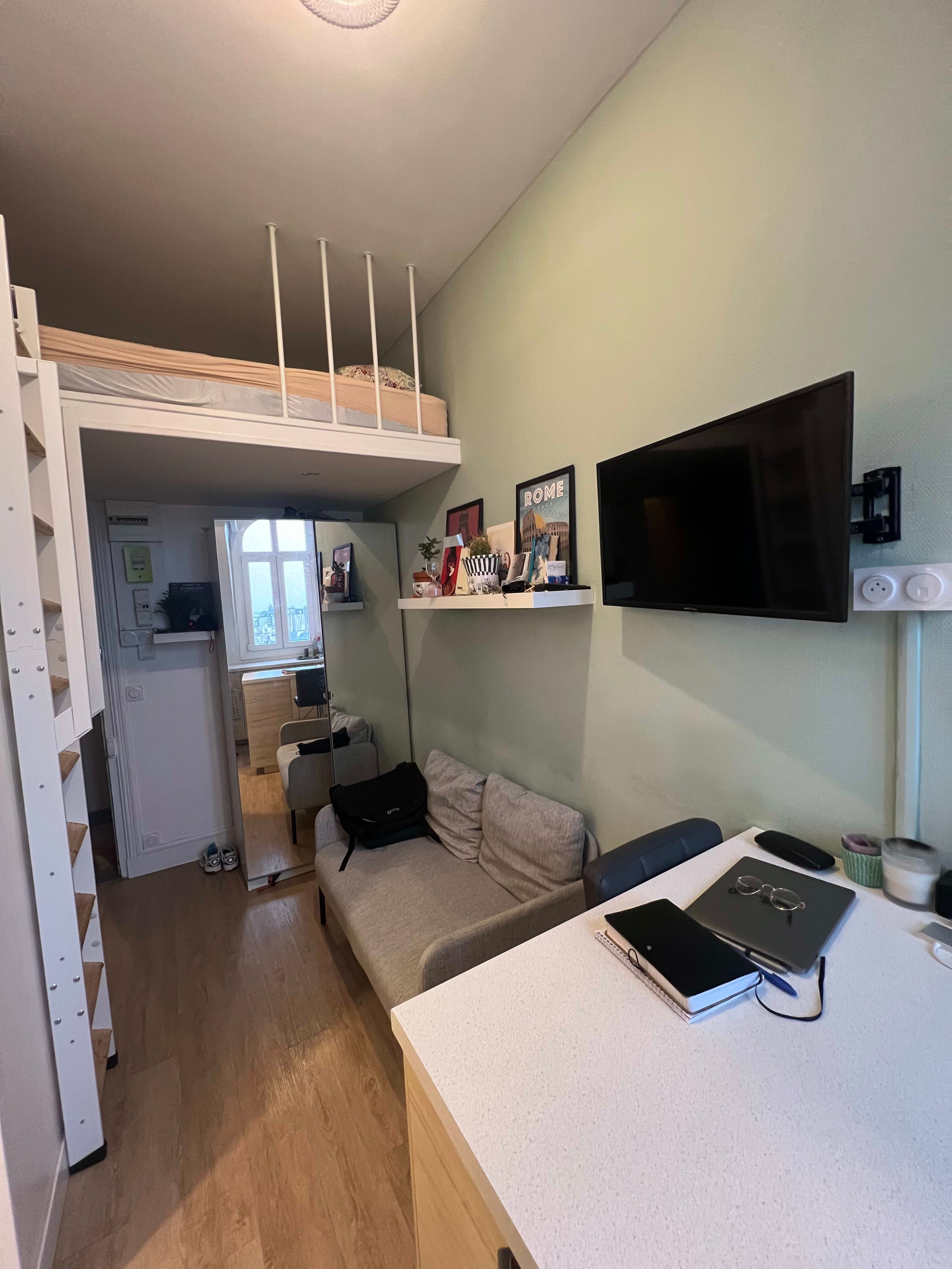 Studette Saint Michel - Image 3