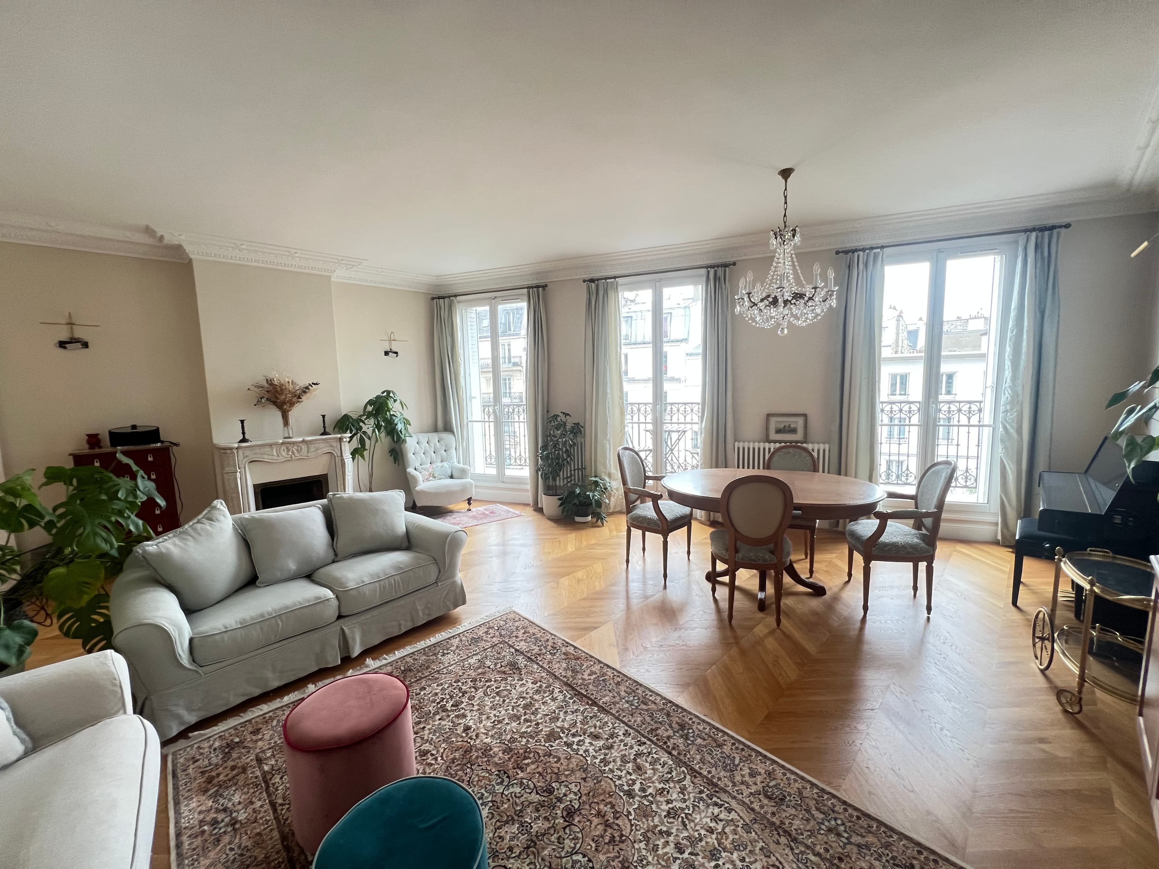 Appartement Place des Ternes 2 chambres - Image 2