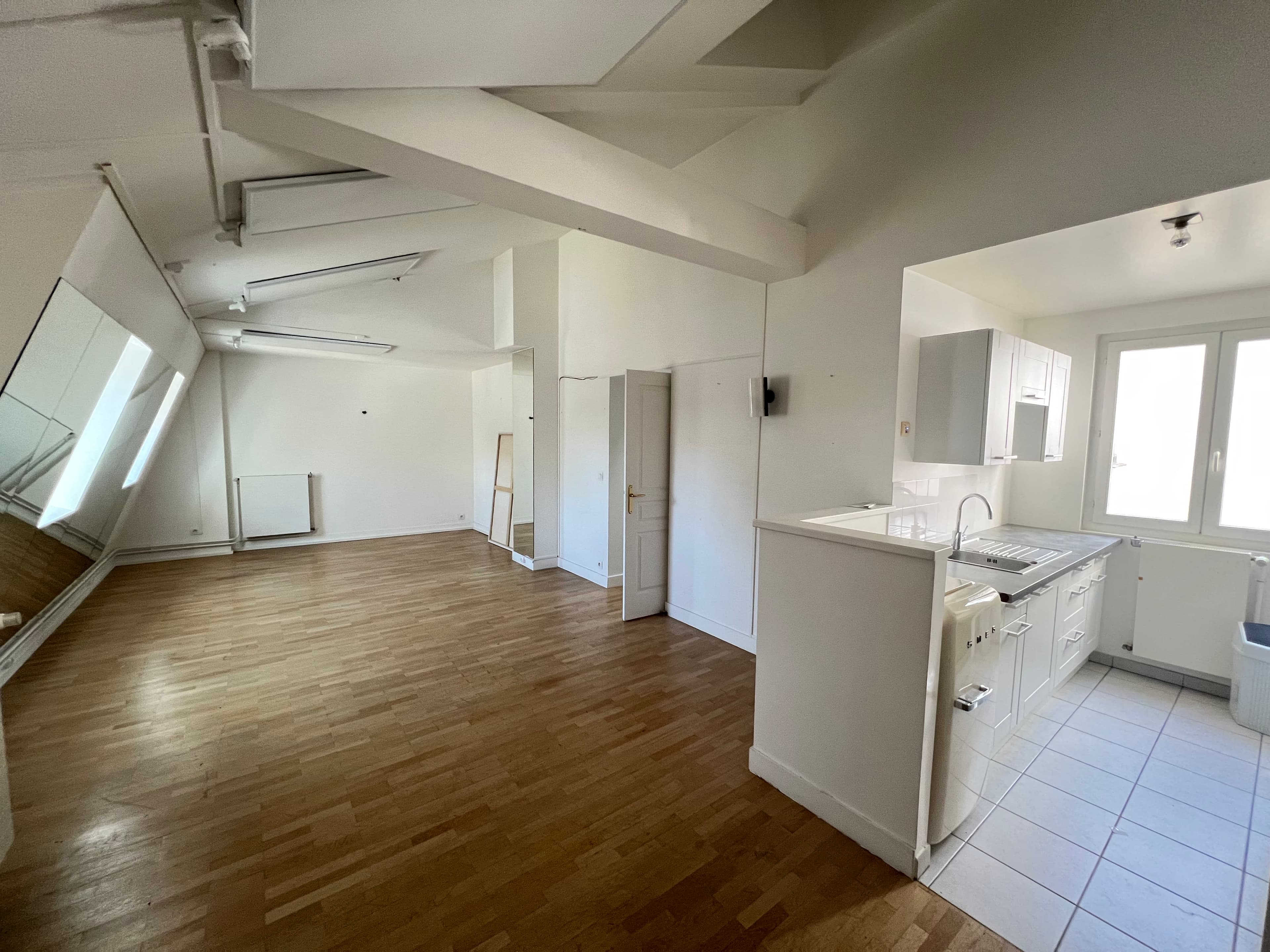 Appartement Dauphine 2 pièces vide - Image 4