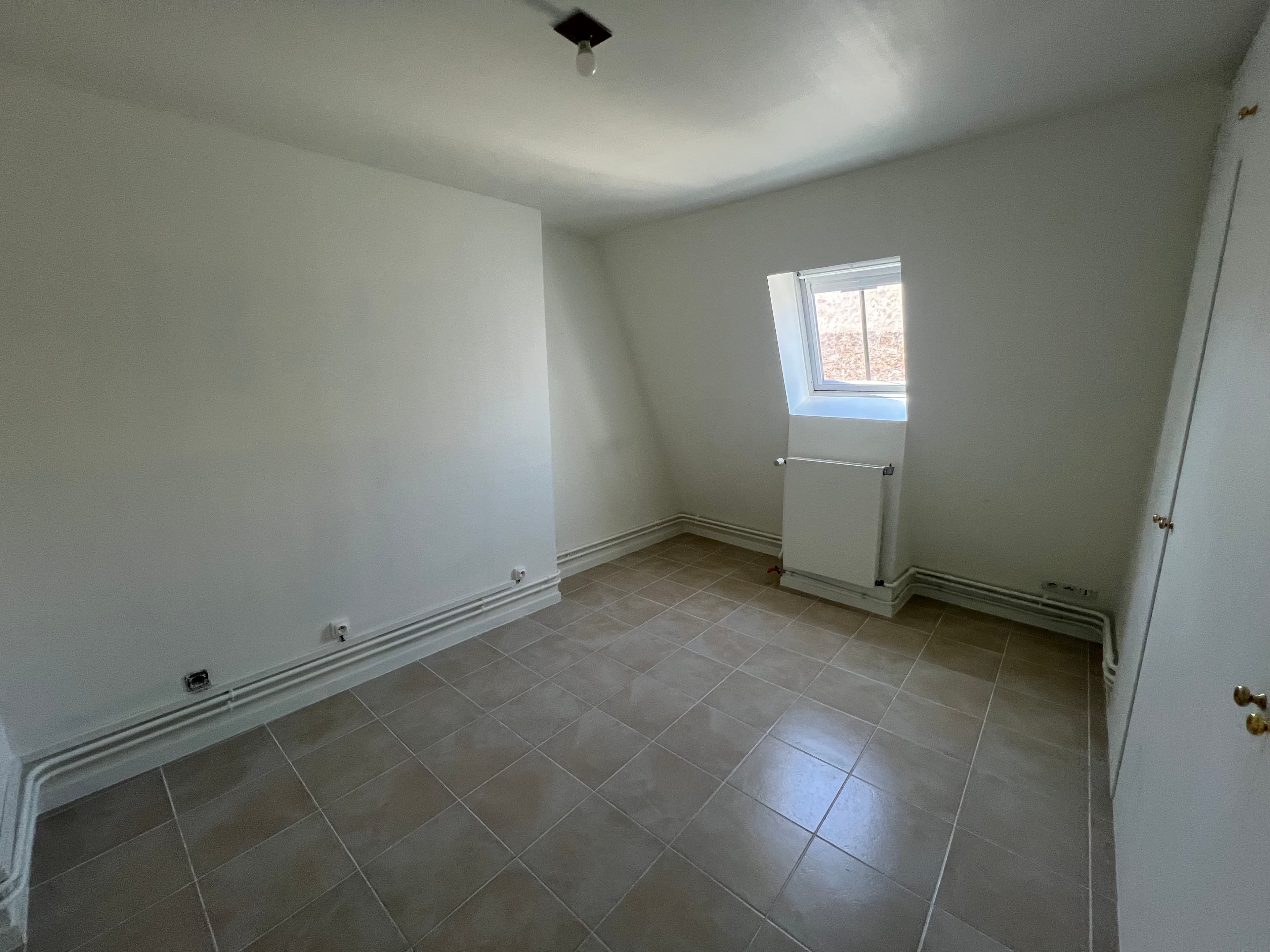 Appartement Dauphine 2 pièces vide - Image 5